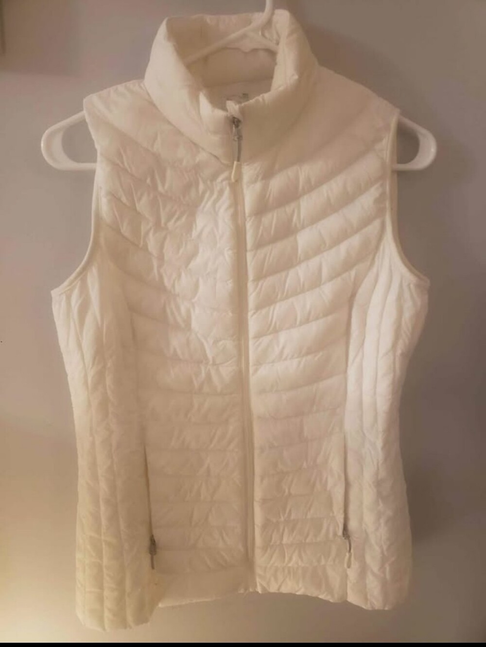 Women's Quilted Puffer Vest - White